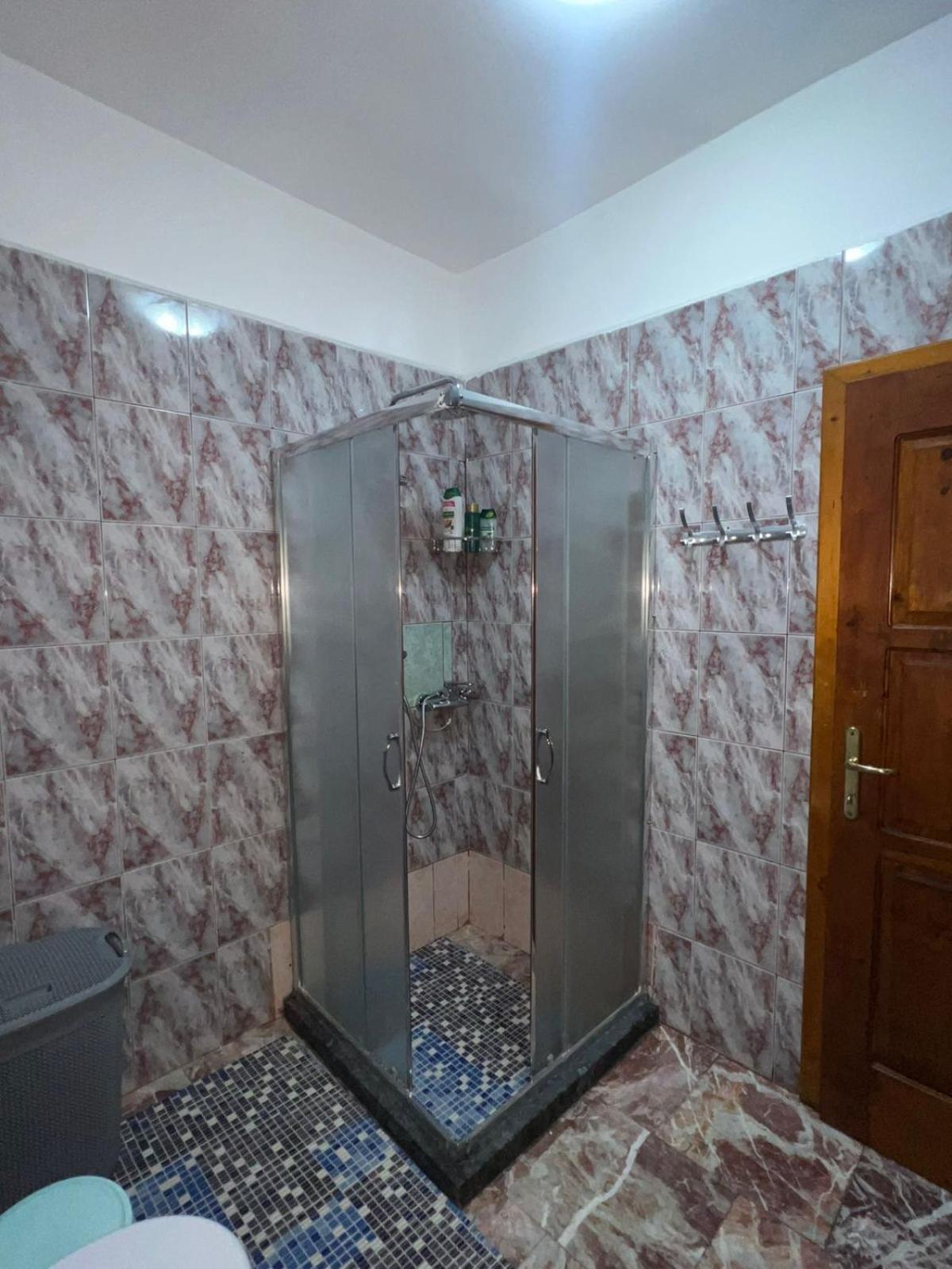 Klevi Apartamento *